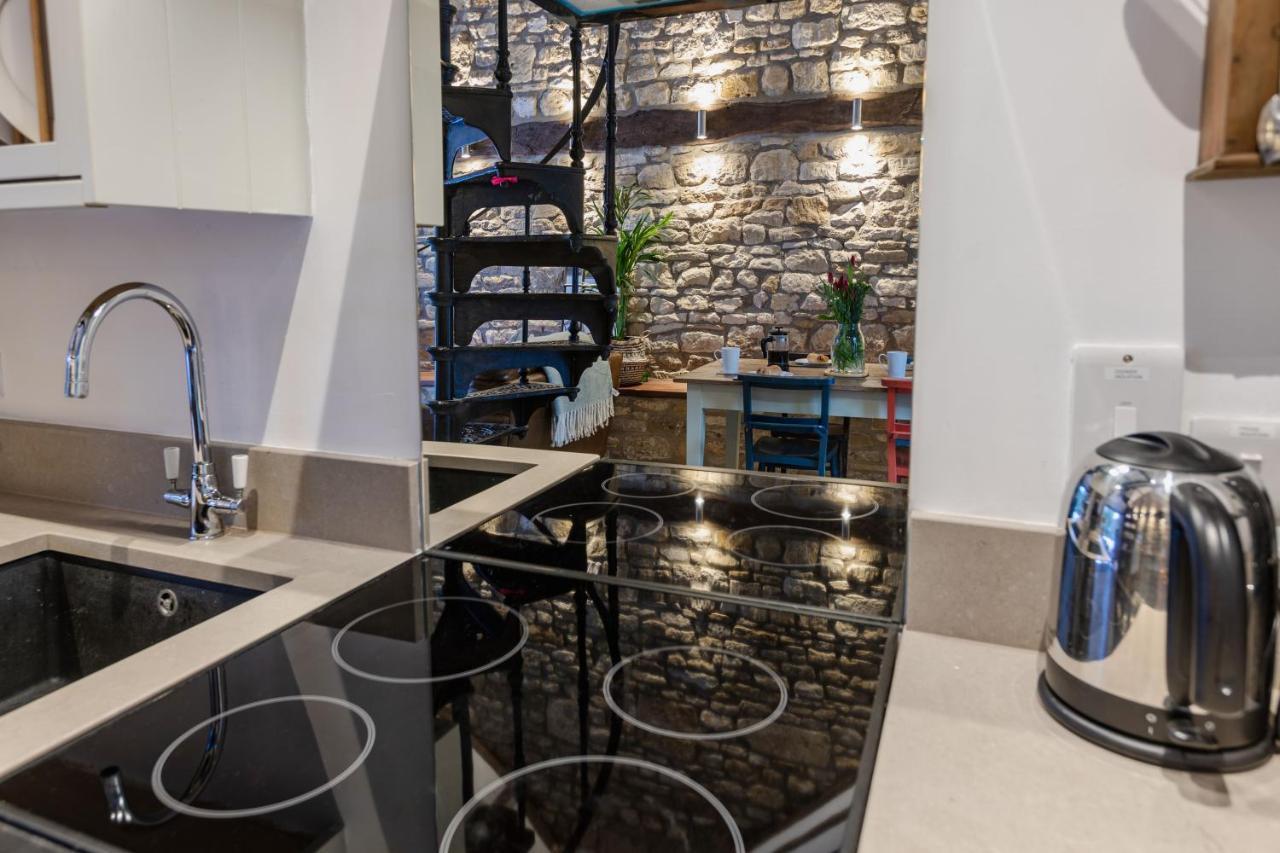 Otters Abode Villa Блокли Екстериор снимка